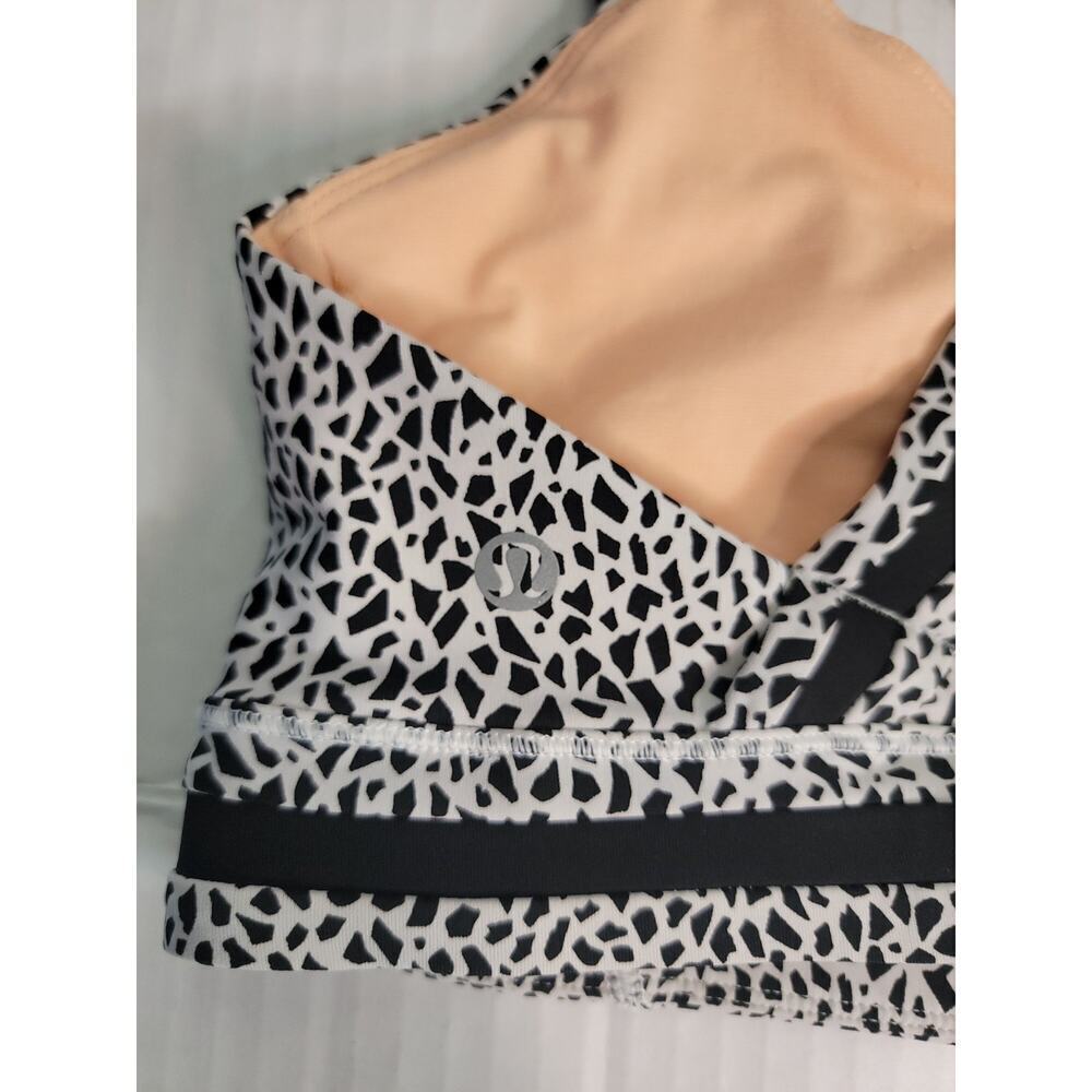 Lululemon Rack Pack Sport Bra Sz 6 Miss Mosaic Posey Black White - Picture 7 of 7
